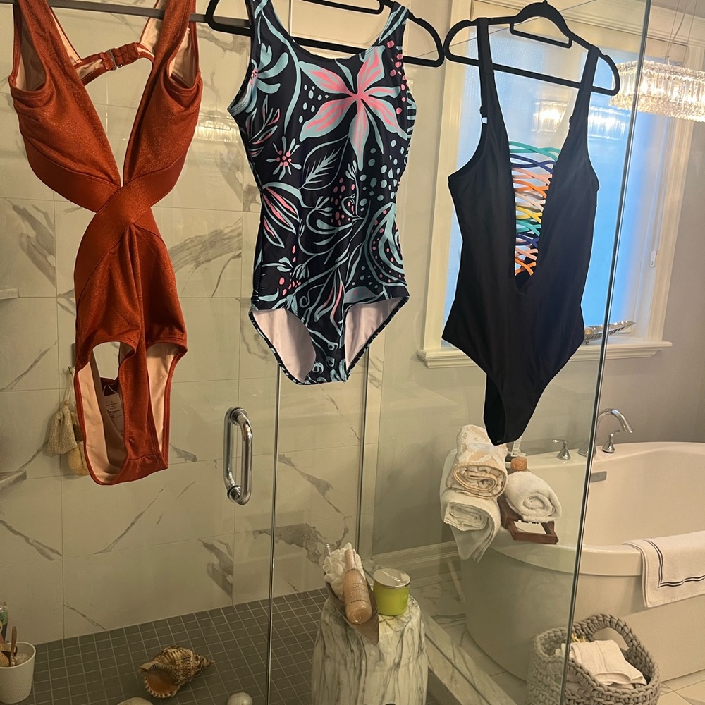Women’s summer bathing suits brand new unworn small medium extra large